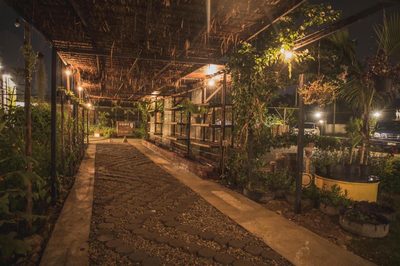 Home At 9 San Klang Ngoại thất bức ảnh